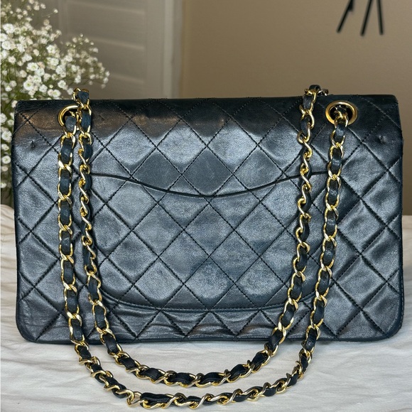 CHANEL Double Flap 25 Quilted CC Lambskin w/Chain Shoulder Bag/Gold Chain - Picture 3 of 16